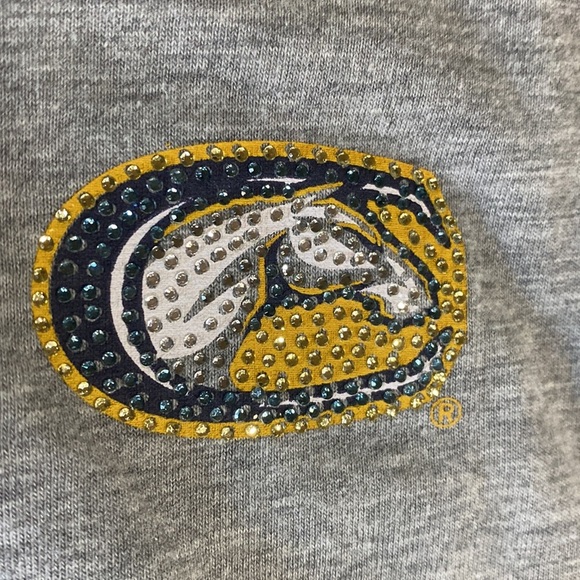 UC Davis Women’s Button Neck Henley size M​ - Picture 2 of 9